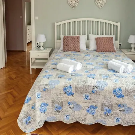 Lägenhet House 5 Banja Luka