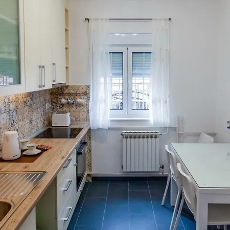 House 5 * Banja Luka
